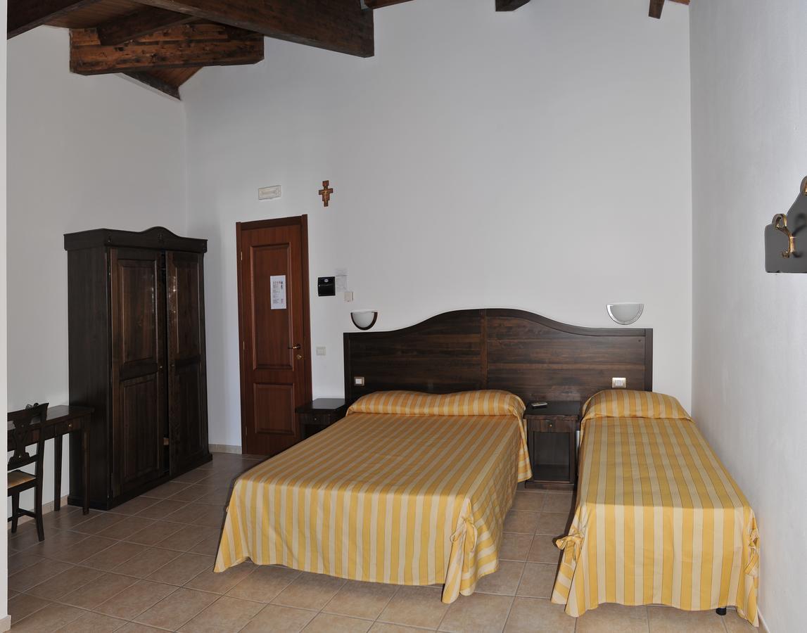 Hotel Pietrapanna Calvello 外观 照片